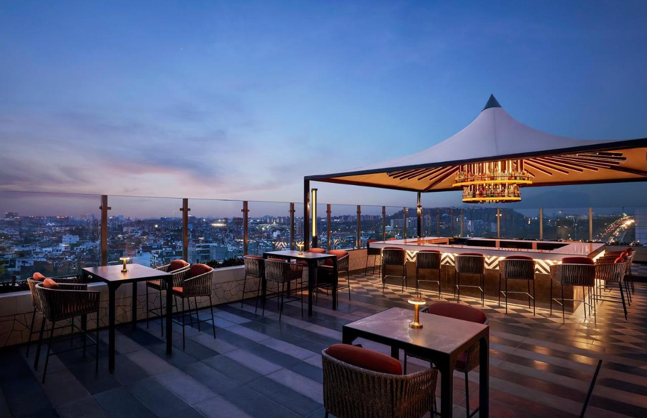 Hyatt Place Jaipur Malviya Nagar Exteriör bild The Bar