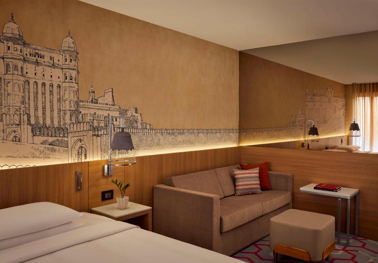 Hyatt Place Jaipur Malviya Nagar Exteriör bild A room at the hotel