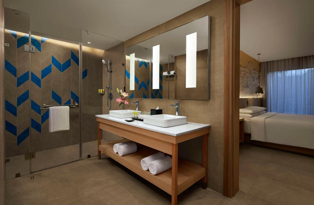 Hyatt Place Jaipur Malviya Nagar Exteriör bild Bathroom